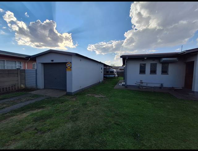 3 BEDROOM HOUSE FOR SALE IN VANDERBIJLPARK SE 1
